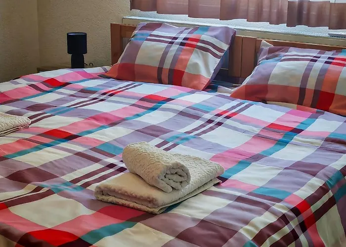 아파트 Sanja Dzavarci